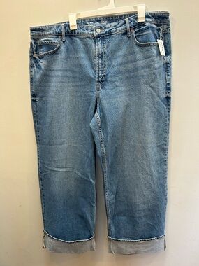 Old Navy Women’s Light Blue wide leg Jeans Size 22